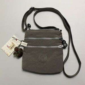 Kipling Alvar NWT small crossbody celo gray concert event essentials travel